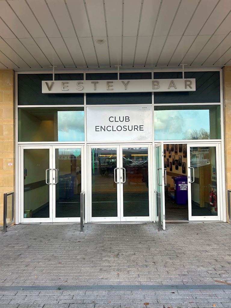 Vestey Bar 