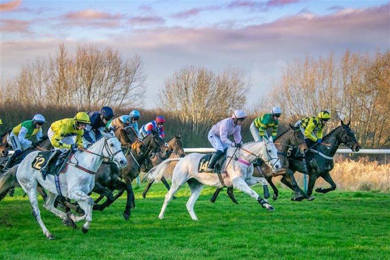 Alder Demain Akers Stan Mellor Chase Day